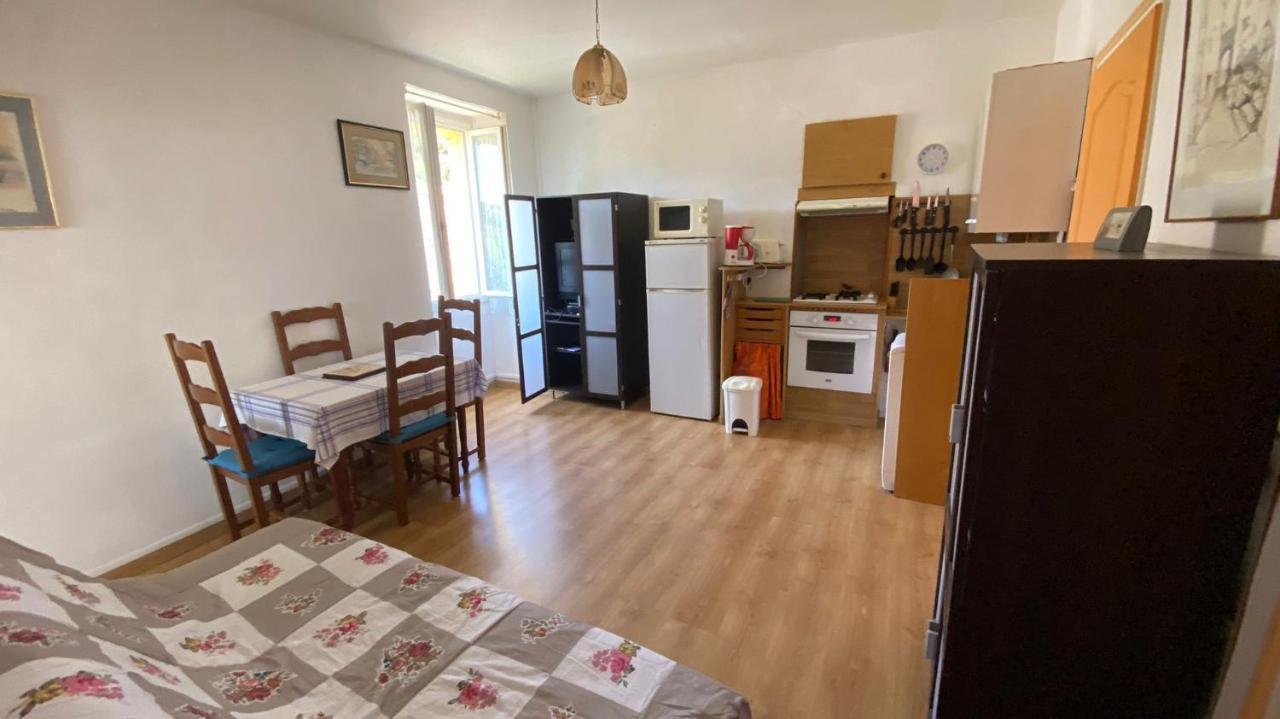 Ferienwohnung A Petricaghja Alata Exterior foto