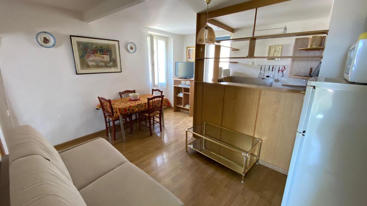 Ferienwohnung A Petricaghja Alata Exterior foto